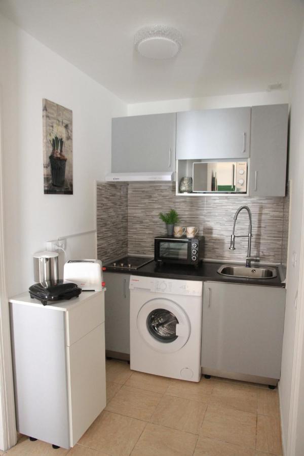 Castillo Apartment- Puerta Del Sol 245